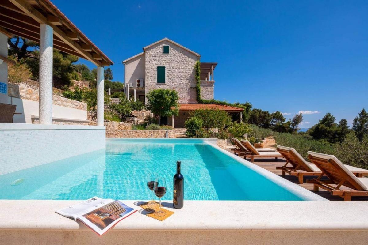 House With A Swimming Pool Sveta Nedilja, Hvar - 22136 Vakantiehuis